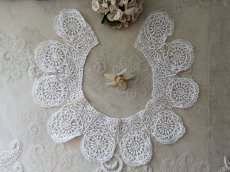 画像2: フランスヴィンテージ レースの小さなつけ襟 (2)