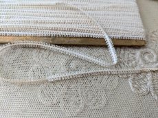 画像2: フランスアンティーク　極細4mm幅レース 100cm〜 (2)