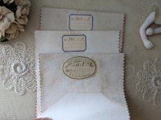 画像4: フランスアンティーク タグつき布見本帳 (4)
