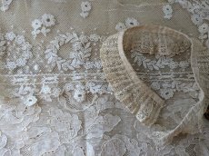 画像3: フランスアンティーク レース4種セット+メタルボタン＋タグつき (3)