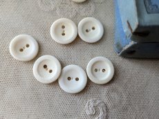 画像4: フランスアンティーク 箱入りボタン 20mm (4)