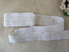 画像1: フランスアンティーク　コットン刺繍レース 202cm (1)