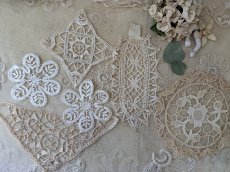画像1: フランスアンティーク レースモチーフセット《アソート6枚》 (1)