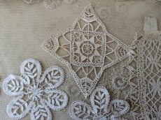 画像3: フランスアンティーク レースモチーフセット《アソート6枚》 (3)