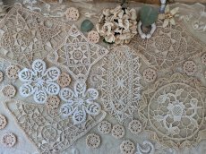 画像8: フランスアンティーク レースモチーフセット《ひし形7枚》 (8)