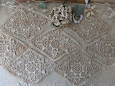 画像1: フランスアンティーク レースモチーフセット《ひし形7枚》 (1)