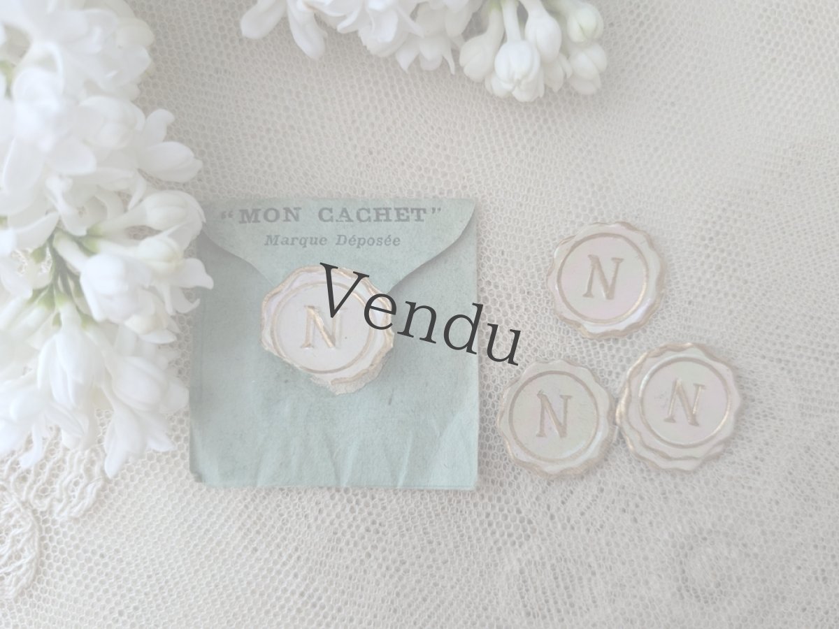 画像3: フランス 1900年前後 シーリングワックス風イニシャル「N」シールセット 15枚 (3)