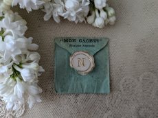 画像5: フランス 1900年前後 シーリングワックス風イニシャル「N」シールセット 15枚 (5)