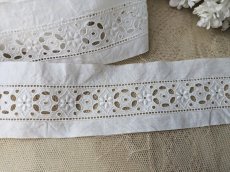 画像2: フランスアンティーク カットワーク刺繍レース 100cm〜 (2)