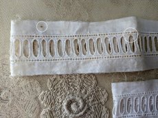 画像5: フランスアンティーク リボン通し穴のあるレース 65cm＋82cm (5)