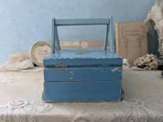 画像11: フランス 1950-1960年 木製お裁縫箱 キツネとコウノトリ (11)