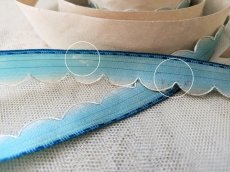 画像7: フランスアンティーク  巻きリボン Pon.1658 水色スカラップ (7)