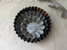 画像2: フランス蚤の市 お菓子のモールド3種（5個）セット (2)