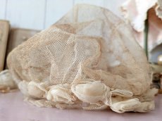 画像7: フランス 1900年前後 布花の花冠風ボネ マリアージュ (7)