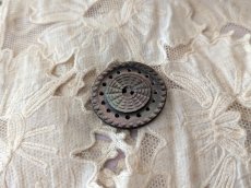 画像2: フランス 20世紀初頭  黒蝶貝ボタン 26mm (2)