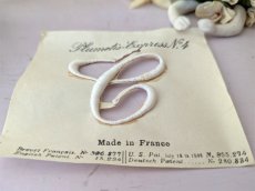 画像5: フランスアンティーク　Plumetis-Express 刺繍イニシャルシート "C" No.4 (5)
