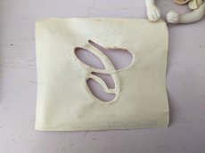 画像6: フランスアンティーク　Plumetis-Express 刺繍イニシャルシート "C" No.4 (6)