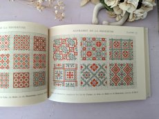 画像6: フランスアンティーク DMC アルファベ刺繍図案 ALPHABET DE LA BRODEUSE (6)
