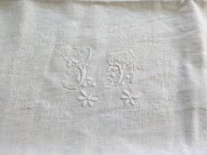 画像2: フランスアンティーク イニシャル手刺繍SD ダマスク織クロス 58×77cm (2)