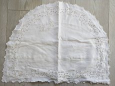 画像6: フランス 1900年前後 PB刺繍入り半月型枕カバー (6)