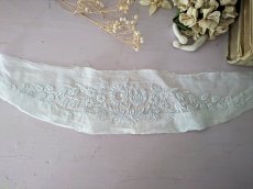 画像5: フランス19世紀後半 白糸刺繍の装飾用パーツ6枚セット (5)