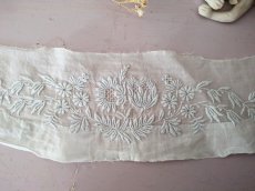 画像6: フランス19世紀後半 白糸刺繍の装飾用パーツ6枚セット (6)