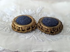 画像3: フランス 1900年前後  布張りメタルボタン 2個セット (3)