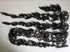 画像2: フランス 1900年前後 ビーズ刺繍装飾パーツセット (2)