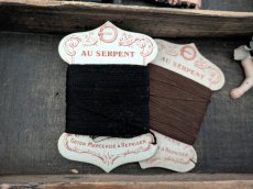 画像2: フランス 20世紀初頭 糸巻き2色セット AU SERPENT (2)