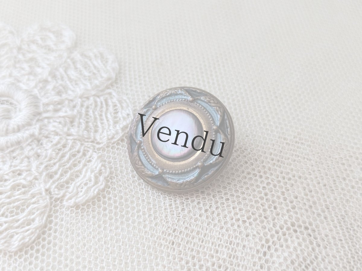 画像2: フランス 1900年前後 メタル×黒蝶貝ボタン 23mm (2)