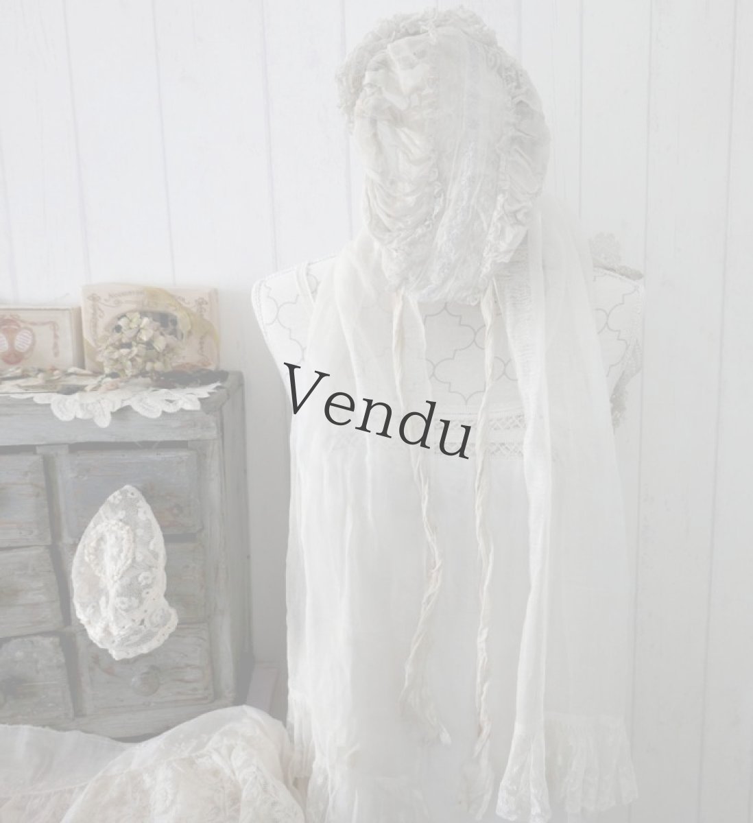 画像6: フランスアンティーク　白糸刺繍のくしゅくしゅボネ (6)