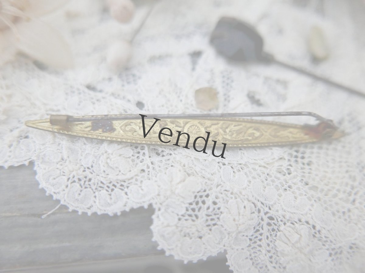 画像4: フランスアンティーク　ドラゴンの神秘的なメタルブローチ (4)