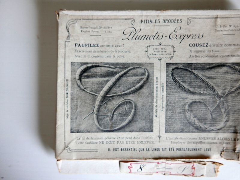 フランスアンティーク Plumetis-Express No.8 刺繍用モノグラム 